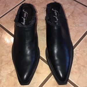 Free people blsck booties/mules